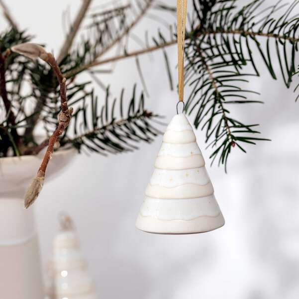 WINTER GLOW ORNAMENT TREE