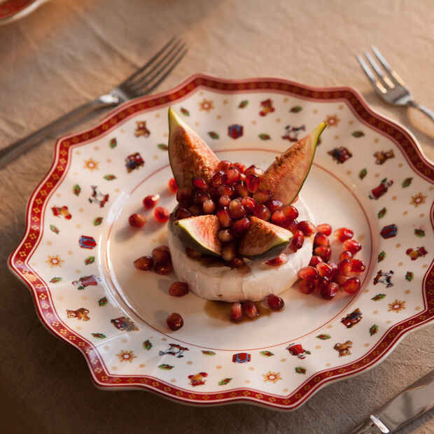 Toy's Delight dinner plate white 